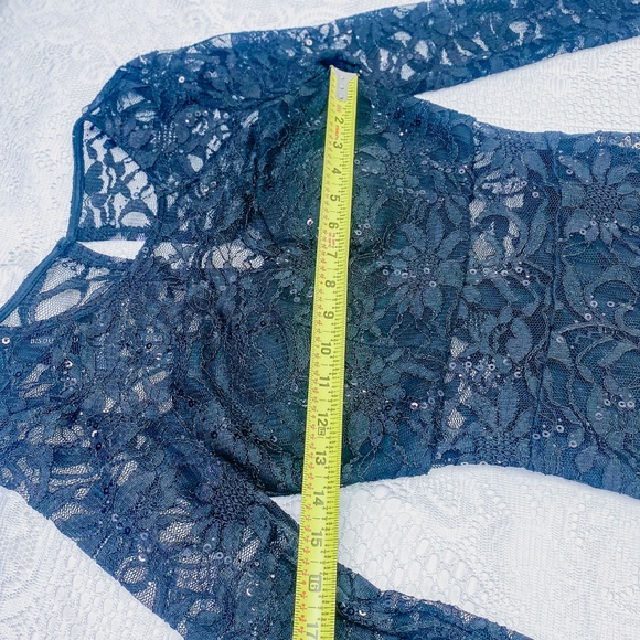 Stunning Women's Bodycon Lace Black Dress Sexy New Years Eve Sequin Gown - Picture 11 of 15